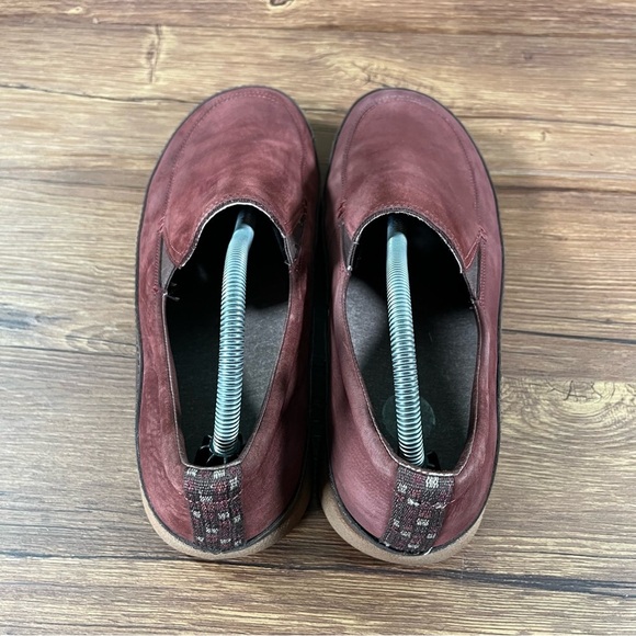 CHACO Montrose Red Leather Slip-On Loafers Shoes Men’s Size 9 - Picture 10 of 10